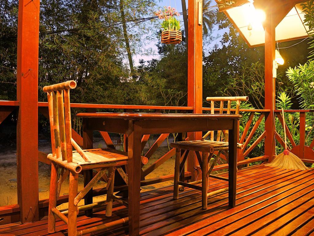 Вилла Lovely & Cozy Hideaway Beach House Ban Laem Din Экстерьер фото